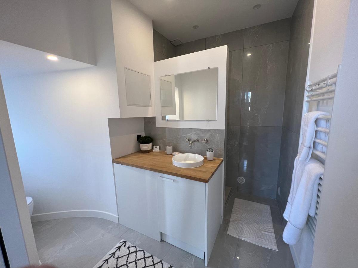 Appartement 33 M2 Comme Une Junior Suite - Vue Port Et Palais Des Festivals Cannes Zewnętrze zdjęcie
